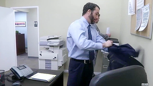 Super Sexy Office Fuck - Mike De Marco & Tyler Hunt Heat Up The Workplace