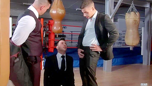 Ringside Cock Battle: Riley Tess, Paddy O'Brian, & Paul Walker - Hot UK Action