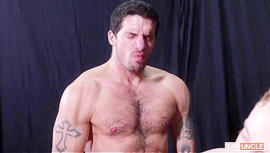 Missionary Moments - Elder Love with Nick Floyd & Co.