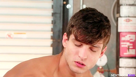 Roman Todd Fucks Elliot Finn Brutally at Work - Nextdoor Raw