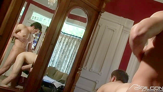 Leo Giamani & Tommy Defendi - Massage Turns to Hot Anal Action