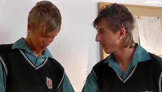 Joe Soret & Leo Palmer - Hot Classroom Cumshot Action - Gay XXX