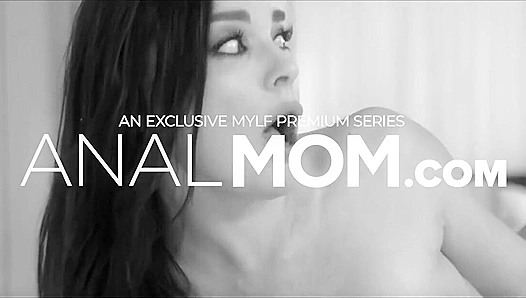 Blonde Stepmom Sucks Stepson's Dick While Scary Movie Plays Loud