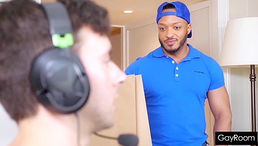 BrokeGay Gamer Twink Gets Drilled by Hungry Delivery Dude