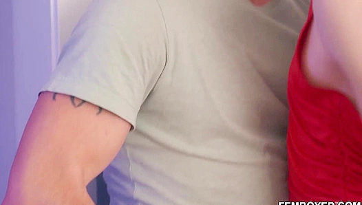 Femboy Daniel Tanner Gets Frisky With Boyfriend Derek Kage