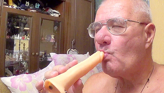 My Husband: Expert Cockslurper Welcomes Gays & Bis