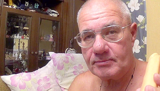 My Husband: Expert Cockslurper Welcomes Gays & Bis