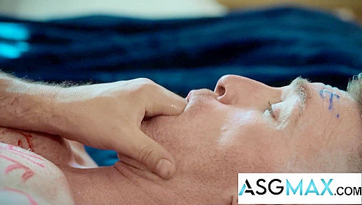 Hunk Gets Pounded by His Former Bully in Wild Revenge Fuck