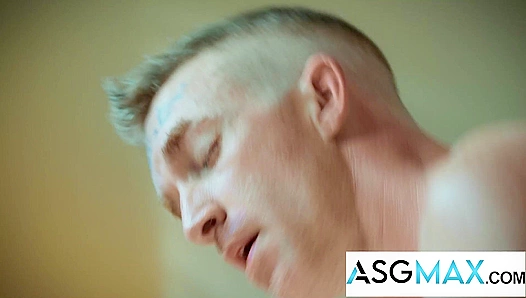 Hunk Gets Pounded by His Former Bully in Wild Revenge Fuck