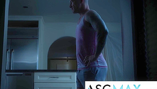 Exes Reunite for a Wild, Passionate Pound Fest