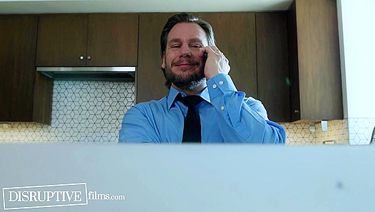 College Jock Gets Caught Bangin' To Pay for Tuition - Isaac Parker, Hans Berlin