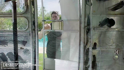 Dudes from App Hook Up, Shoving Dick Deep, Sweat Dripping Wildly