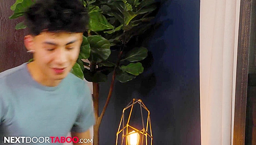 Stepbro Shows Latino How to Pound Carter Woods, Luca Ambrose in NextDoorTaboo
