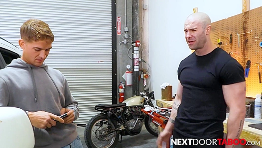 Jock Stepdad Gets Drilled By Smart-Mouth Stepson Christian Cayden, Brandon Anderson NextDoorX