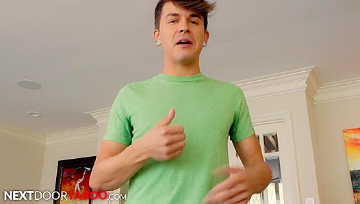 Stepbro Does Anything for Car Keys - Next-Door Taboo Action