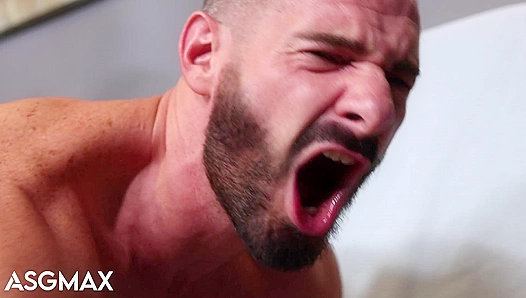 PrideStudios Hot Hunk Gets Fucked Raw By A Fucking GIANT Dick Repeatedly