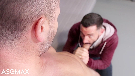 PrideStudios Hot Hunk Gets Fucked Raw By A Fucking GIANT Dick Repeatedly