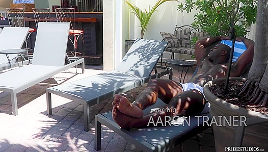 Bald, Hung Hunks Pounding Muscles, Juicy Asses Getting Ravaged