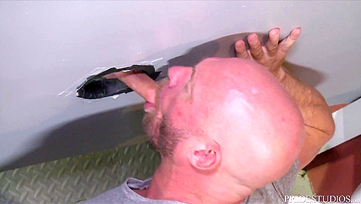 Sean Harding Rides Dick Like a Pro, Making Every Inch Count