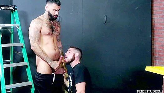 Rikk York’s Massive Dick Gets a Rough Hand Job and Cums Like a Fucking Champ