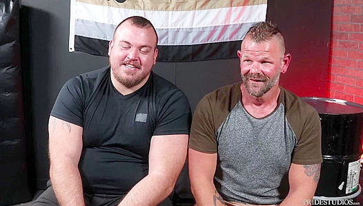 Deaf Silver Fox Gets Bearback Pounded By Hunter Scott