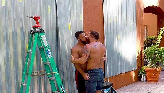 Bearback Action - Muscular Dudes Pounding Raw By The Pool