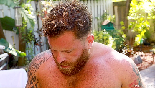 Bearback Action - Muscular Dudes Pounding Raw By The Pool