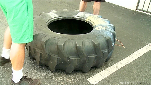 Shoves His Dick In The Loser’s Face After Crushing Him In The Gym