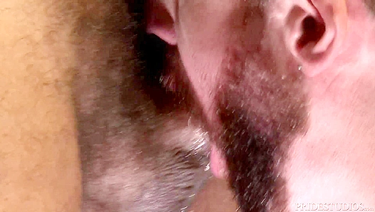 Bubble Butt Black Dude Gets Pounded by His Hairy White Daddy