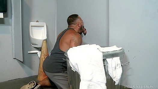 Bear Daddy Pounds Brian Bonds Raw in Gym Bathroom, Dirty Talk Fuels the Fury