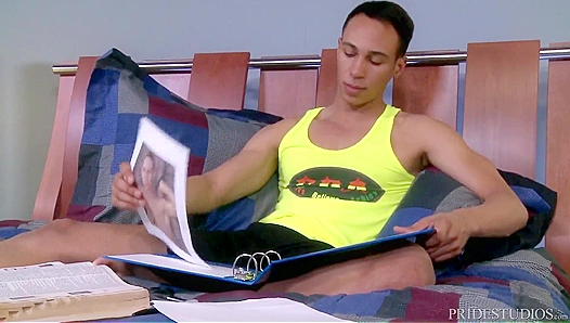 Santiago Figueroa’s Cock Virgin Fantasy - Masturbating Like a Fucking Pro