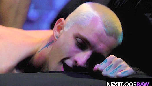 Muscle Daddy Fucks Hot Stranger Roman Todd, Making Him Scream With Pleasure