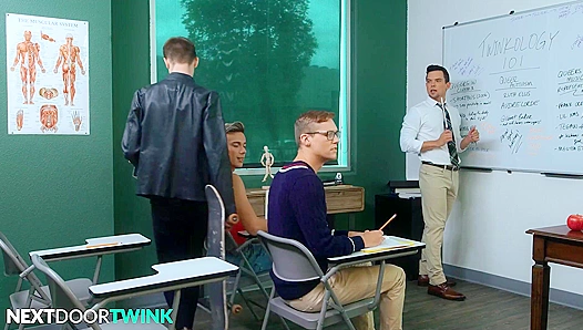 Cute College Twinks Have Fuck Fest wt Tatted Teacher - NextDoorTwink