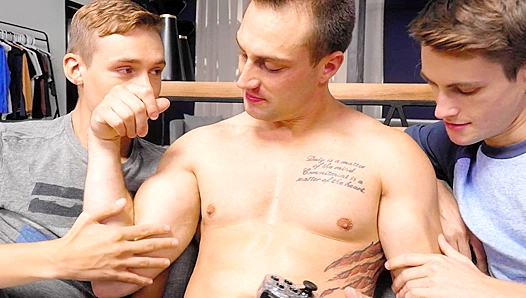 Horny Twink Threesome wt Muscle Hunk Roomie - Damien White, Jack Bailey, Trevor Harris - NextDoorTwi