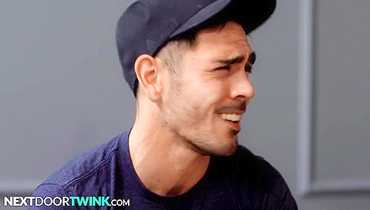 Hottie Pledges Stand Up To Master, Fuck n' Suck - Des Irez, Max Lorde - NextDoorTwink