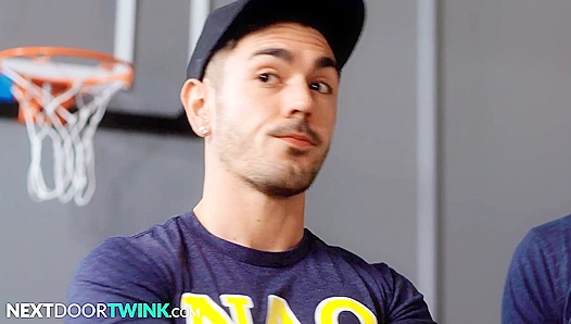 Hottie Pledges Stand Up To Master, Fuck n' Suck - Des Irez, Max Lorde - NextDoorTwink