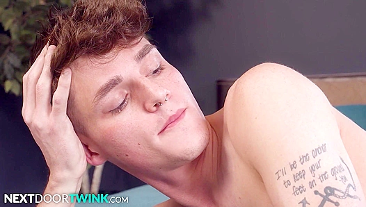 NextDoorTwink - Twink Avery Jones' Hole Welcomes Dr Johnny B To His Home
