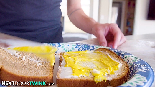 Twinks Hayden & Scott Rim Each Other Before Fucking