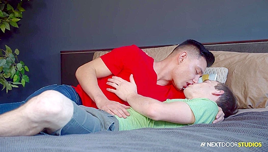 NextDoorTwink - Scott Finn Helps His Friend's Sexual Frustration