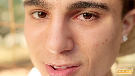 Next Door Twink Introducing Atheletic Ace Parker