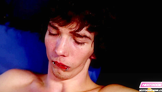 Next Door Twink - Max Payne 2