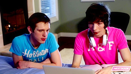 Next Door Twink - Max Payne 2