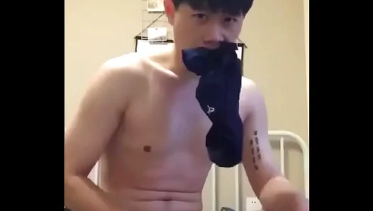 Thai Young 18+ Man Explores Passionate Asian Gay Sex