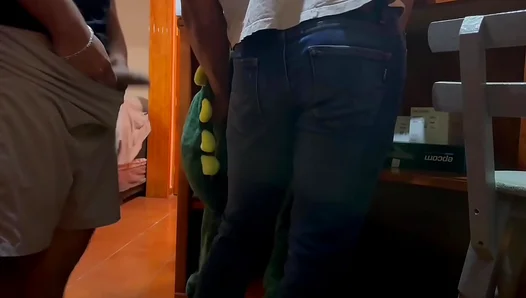 Valentine’s Day Treat: Penetrating a Tight Ass in Mexico – Sexy Amateur Threesome
