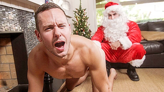 Santa Jaxson Fucks Brenner Raw in Snowy Cabin