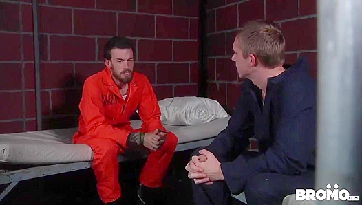 Zane Anders and Cellmate Bareback Blasting - Bromo US