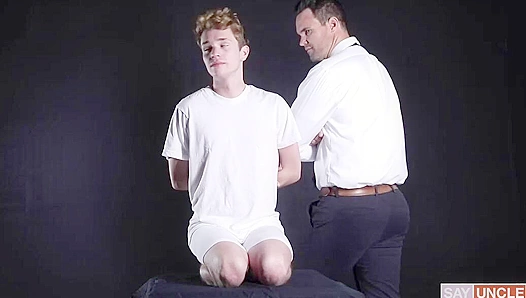 Beau Reed Takes Control - Seductive Submission with Jake Hill