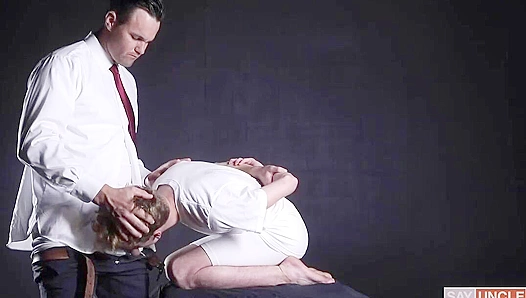 Beau Reed Takes Control - Seductive Submission with Jake Hill