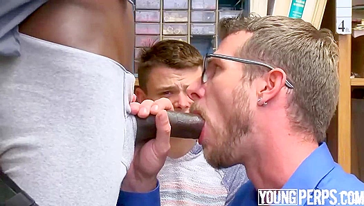 Interracial Heat - Drake Magnum & Austin Xander Take On Alex Killian - Young Perps