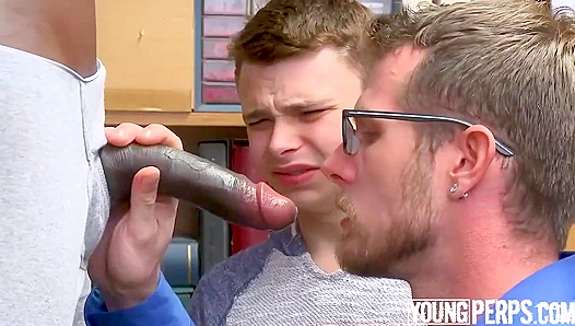 Interracial Heat - Drake Magnum & Austin Xander Take On Alex Killian - Young Perps